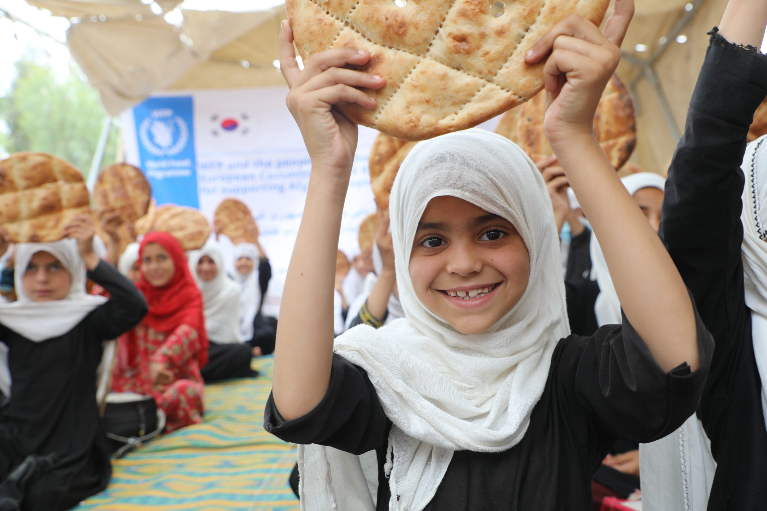 WFP is working with farmers and local bakeries to target primary schoolchildren with nutritious Bread+